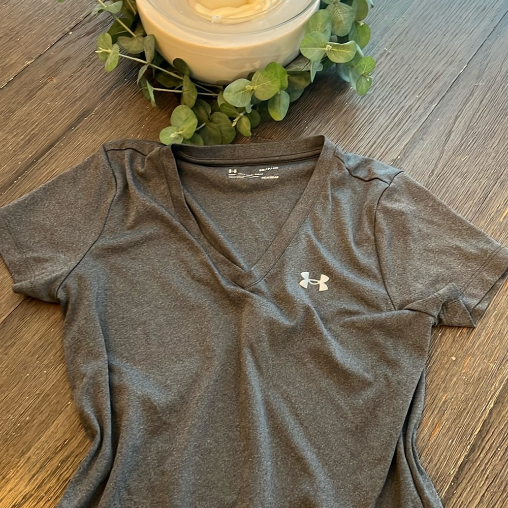 Under Armour Tee NWOT Heat Gear
